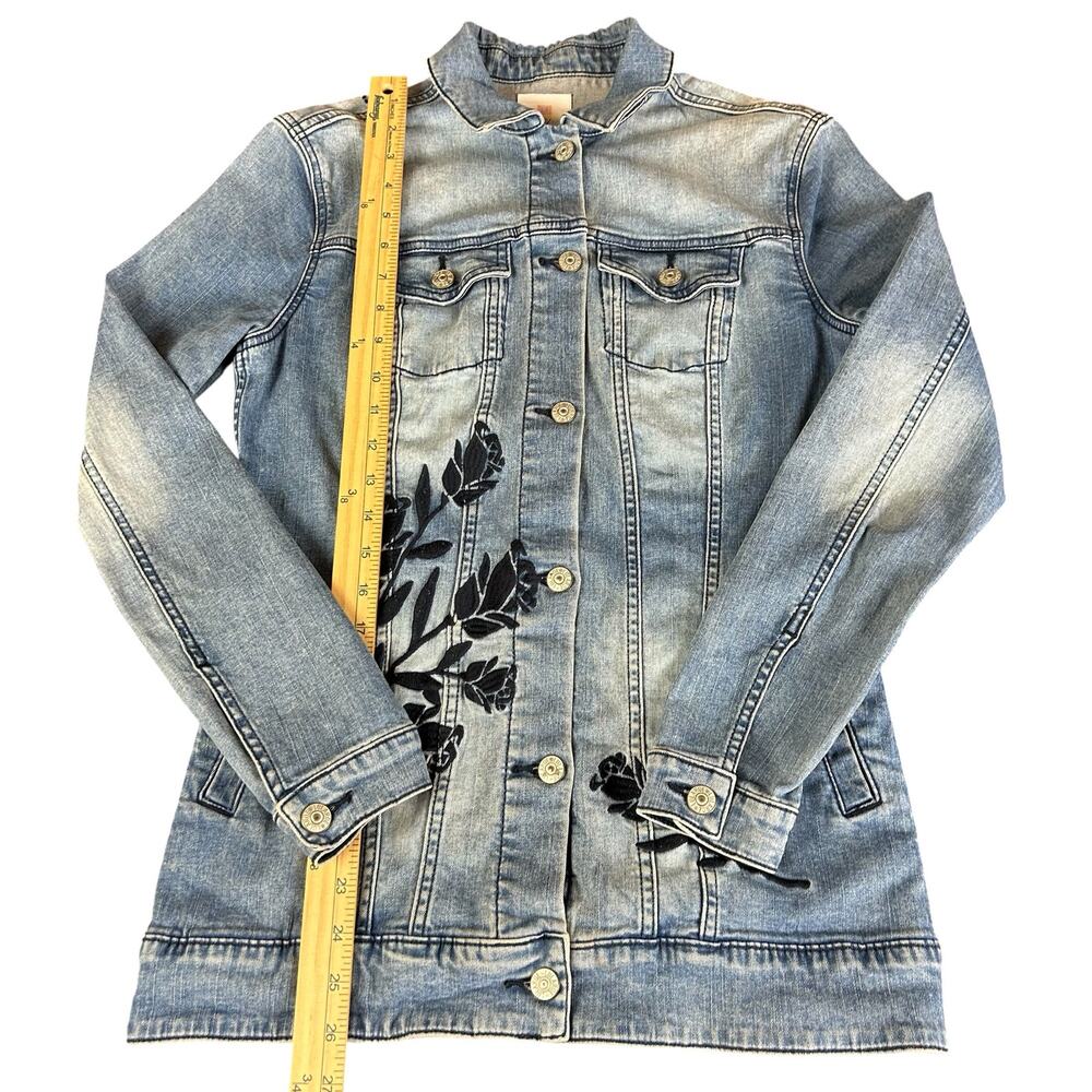 LuLaRoe Jaxon Jean Jacket Women Small Blue Floral Embroidered Denim Button Up - Picture 10 of 13